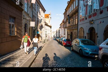 Le strade e i luoghi principali di rimanere desertati a causa dell'emergenza sanitaria del coronavirus. La città si svuota di turisti e persone. Foto Stock