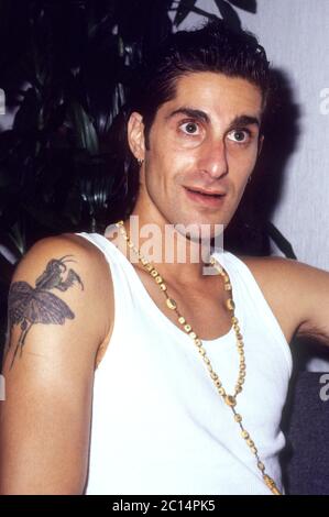 Perry Farrell di Jane's Addiction in occasione di un incontro stampa presso la WEA Records. Londra, 9/23/1990 | utilizzo in tutto il mondo Foto Stock