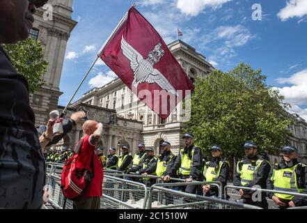 Attivisti di estrema destra, Black Life Matter Foto Stock