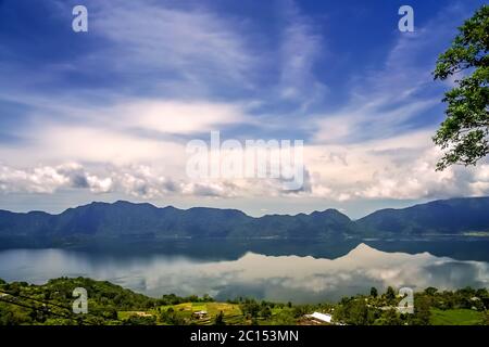 Lago Maninjao a Sumatra Foto Stock