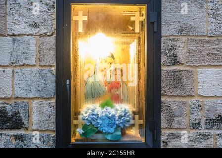 Santuario vicino a Saydet al Bahr - Chiesa di nostra Signora del Mare nella città di Batroun nel nord del Libano e una delle città più antiche del mondo Foto Stock