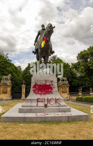 Black Lives Matter, Statua del re Leopoldo II vandalizzata in Belgio da attivisti (Black Lives Matter) che denunciano il passato coloniale. Foto Stock