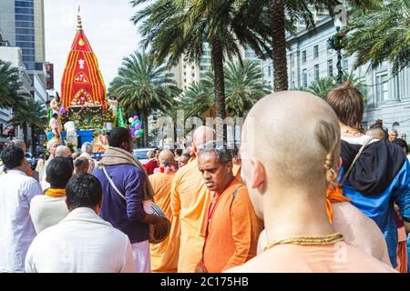 New Orleans Louisiana, centro, Canal Street, Festival of India, Rath Yatra, Hare Krishna, Induismo, religione orientale, festival, sfilata galleggiante, processione, asiatico Foto Stock