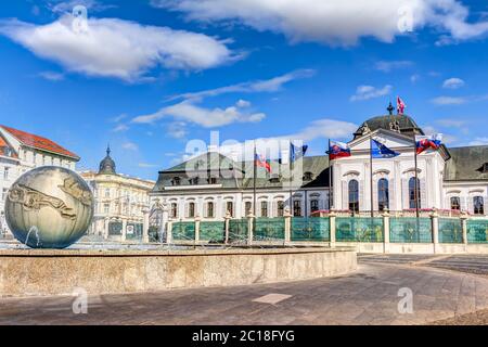 La residenza del presidente della Slovacchia - Palazzo Grassalkovich a Bratislava Foto Stock