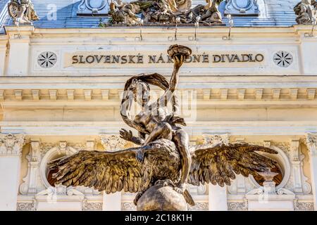 L'antico edificio del Teatro Nazionale Slovacco a Bratislava, Slovacchia Foto Stock