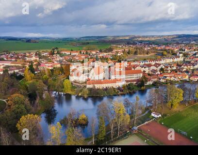 Telc castello in Repubblica Ceca - vista aerea Foto Stock