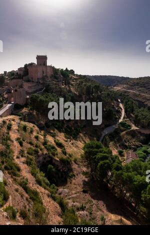 castello medievale in città antica in spagna Foto Stock