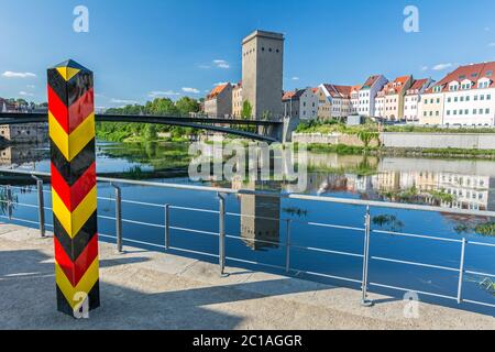 Confine con la Polonia al confine tedesco, vicino al fiume Neisse a Görlitz Foto Stock