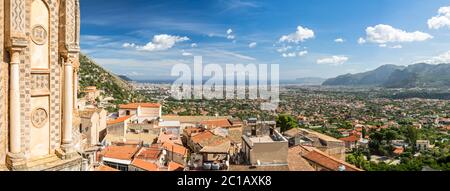 Panorama ad alta risoluzione di Palermo sull'isola Sicilia in Italia Foto Stock