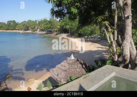 Vista della spiaggia dal 293 su Komba Guest House, Ampangorinana Village Nosy Komba Island, Madagascar. Foto Stock