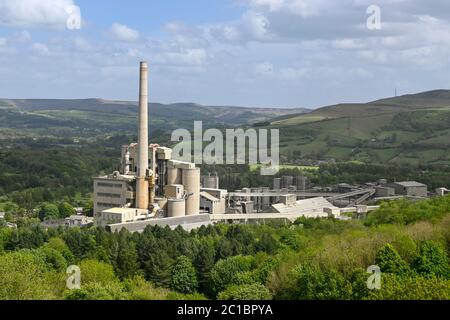 Breedon Portland Cement lavora nel Derbyshire di Hope Valley Foto Stock