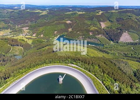 Fotografia aerea, impianto di stoccaggio pompato Oberbecken, distretto Rönkhausen-Glinge, Glingebachtalsperre Unterbecken, Finnentrop, Sauerland, North RH Foto Stock