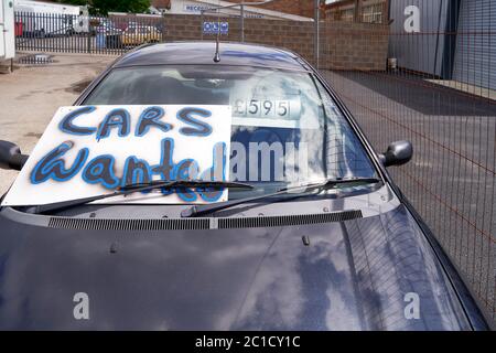 Auto voleva segno sul parabrezza dell'auto Foto Stock