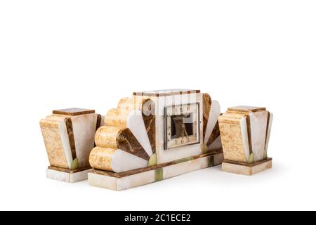 Studio foto di antico orologio mantel su sfondo bianco. Europa occidentale Foto Stock