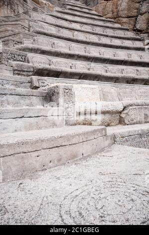 Dettaglio delle sedi all'aria aperta Minack Theatre vicino Porthcurno in Cornovaglia, England, Regno Unito Foto Stock