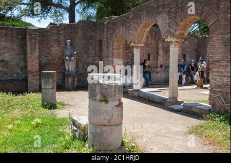 Ostia Antica, Italia. 13/06/2020: Domus della Fortuna Annonaria, Parco Archeologico di Ostia Antica - Parco Archeologico di Ostia Antica © Andrea Sabb Foto Stock