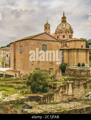 Curia Julia e la Chiesa Santi Luca e Martina Foto Stock