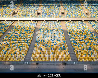 Kiev, Ucraina - 19 luglio, 2018. Tribune vuote del NSC Olimpiysky prima della partita di calcio. Foto Stock