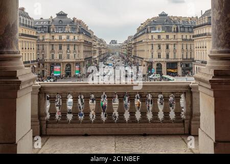 Parigi, Francia, 31 2017 marzo: Balcone dell'Opera National de Paris (Palazzo Garnier) - edificio dell'Opera neo-barocco Foto Stock