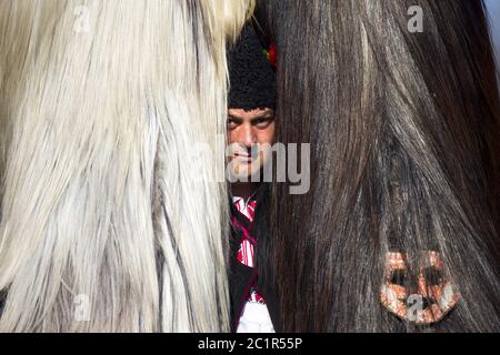 Festival dei giochi Masquerade Surva Foto Stock