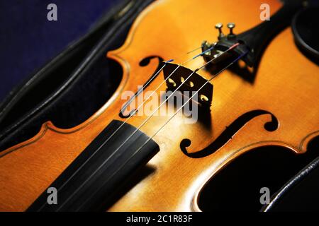 1937 vecchio violino close up Foto Stock