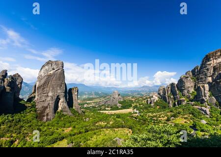 Meteora, Monastero Santo di San Nicola, Agios Nikolaos, Monastero sulla roccia, impressionante formazione naturale di roccia, Kalabaka, Tessaglia, Grecia, Europa Foto Stock