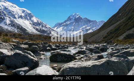 monte cook e il fiume hooker sull'isola sud della nuova zelanda Foto Stock