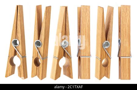 Set di clothespins isolati su sfondo bianco Foto Stock