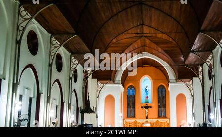 Vista interna della Basilica dell'Immacolata Concezione di Ouidah Foto Stock