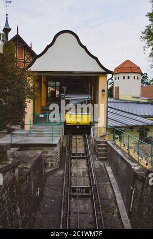 Dresda, Germania, funivia registrata alla stazione di montagna nel quartiere di Weißer Hirsch Foto Stock