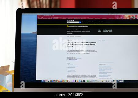 Immagini dello schermo del computer del sito web HMRC Self Employment Income Support scheme covid19 Foto Stock