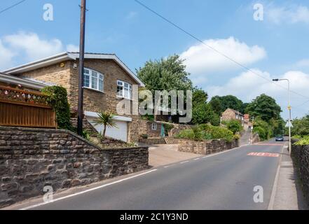 Village High Street, Whiston, Rotherham, South Yorkshire Foto Stock