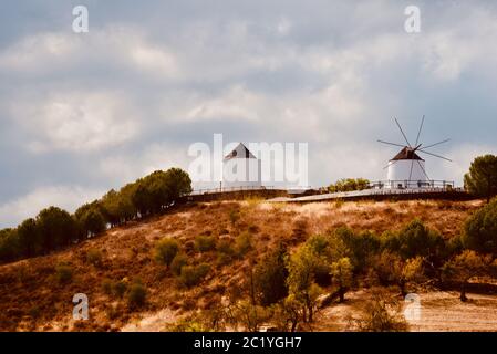 Mulini a vento a San Lucar del Guadiana, Huelva Foto Stock