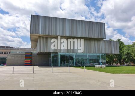 LOUISVILLE, Kentucky -30 MAGGIO 2020 - Vista del Museo d'Arte della velocità situato all'Università di Louisville in Kentucky, Stati Uniti. Foto Stock