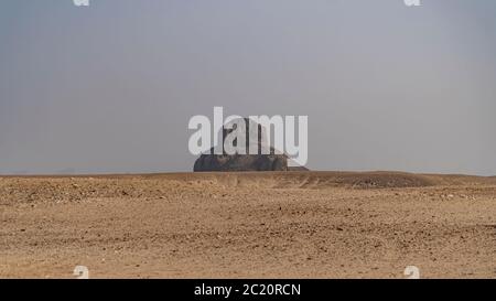 La Piramide Nera fu costruita dal Re Amenemhat III durante il Regno di mezzo d'Egitto 2055-1650 a.C. È una delle cinque piramidi rimaste degli ori Foto Stock