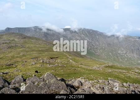 Swirl How e Great Carrs da Wetherlam, Lake District, Cumbria, Regno Unito Foto Stock