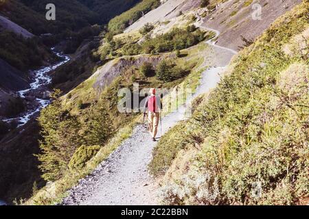 Escursione nelle montagne della Patagonia, Argentina Foto Stock