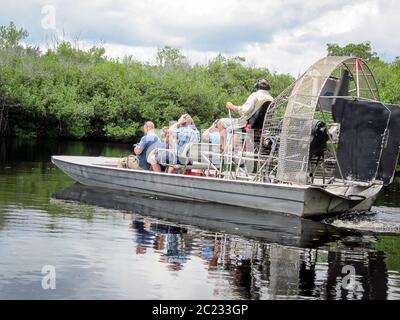Barca a elica, elica di barche in Everglades Foto Stock