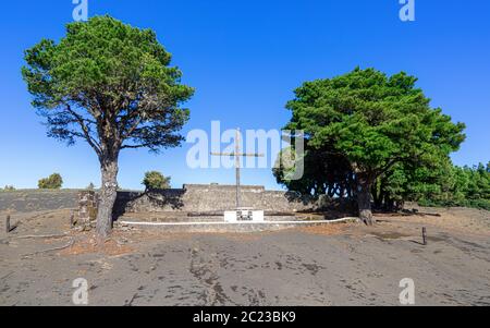 El Hierro - Cruz de Los Reyes - attraversare il sentiero escursionistico e percorso pellegrini Camino de la Virgen sull'isola delle Canarie, Spagna Foto Stock