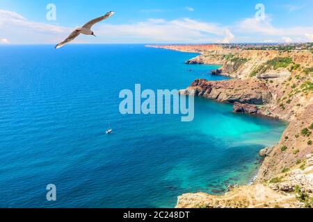 Splendida cape Fiolent e acque azzurre del mar nero in Crimea. Foto Stock