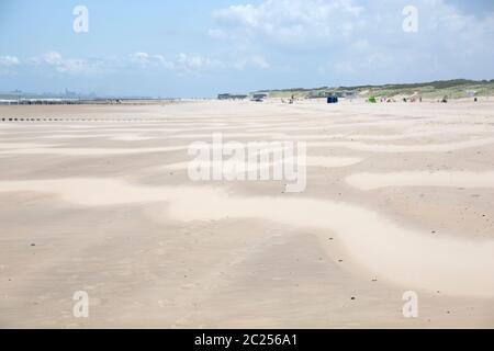 Menschenleerer Sandstrand bei Cadzand, Zeeland, Niederlande Foto Stock