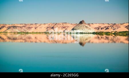 Vista panoramica sul gruppo dei laghi di Teli, Ounianga Serir, presso l'Ennedi, Ciad Foto Stock