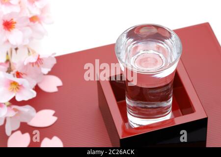 Giapponese scatola di legno utilizzate per misurare, utilizzare per bere sake Giapponese Foto Stock