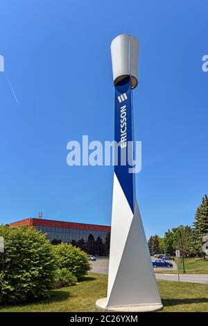 Ericsson, con sede in Svezia, sta considerando di contribuire alla costruzione della rete wireless 5G del Canada, recentemente firmata con gli accordi sulla tecnologia 5G con Bell e Telus del Canada Foto Stock