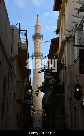 Moschea di Neratze a Rethymno su Creta, Grecia Foto Stock