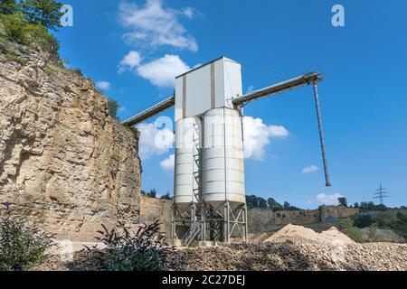 Impianto industriale di un impianto di ghiaia in cava Foto Stock