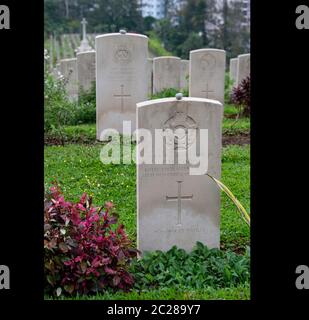 HONG KONG, HONG KONG SAR, CINA: 25 APRILE 2020. Il Cimitero di Guerra di Sai WAN è un cimitero militare situato a Chai WAN, Hong Kong, che è stato costruito nel 1946 A. Foto Stock