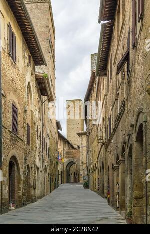 via a San Gimignano, Italia Foto Stock