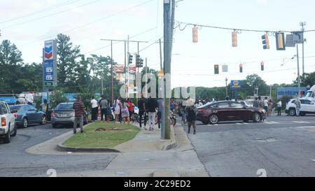 Atlanta, George Wendy's dove Rayshard Brooks è stato ucciso dalla polizia di Atlanta Foto Stock