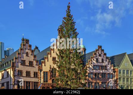 Albero di Natale di fronte al municipio, Francoforte Foto Stock